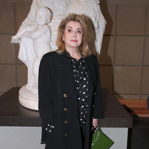 Catherine Deneuve - People au défilé de mode automne-hiver 2022/2023 "Louis Vuitton" lors de la fashion week à Paris. Le 7 mars 2022 © Bertrand Rindoff Petroff-Olivier Borde / Bestimage 