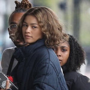 Zendaya arbore une nouvelle coupe de cheveux pour les besoins du tournage du film "Challengers" à Boston, le 3 mai 2022.