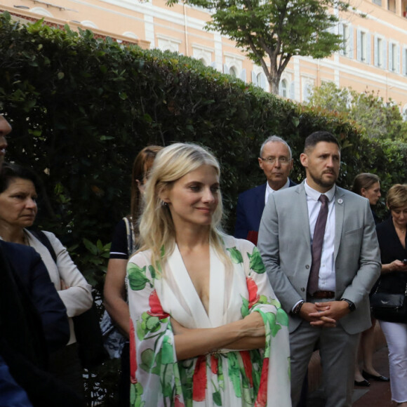 Le prince Albert II de Monaco et Mélanie Laurent - Le prince Albert II de Monaco inaugure l'exposition Mission Polaire avec Mélanie.Laurent, marraine de l'exposition, au musée océanographique de Monaco le 1er juin 2022. © Jean-François Ottonello / Nice Matin / Bestimage 