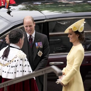 Le prince William, duc de Cambridge, et Catherine (Kate) Middleton, duchesse de Cambridge - Les membres de la famille royale et les invités arrivent à la messe du jubilé, célébrée à la cathédrale Saint-Paul de Londres, Royaume Uni, le 3 juin 2022. © Avalon/Panoramic/Bestimage 