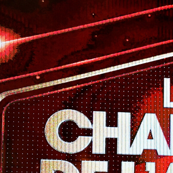 Exclusif - No Tabloids - Mentissa et Nikos Aliagas - Enregistrement de l'émission "La Chanson de l'Année 2022" à Toulon, diffusée le 4 juin sur TF1. © Bruno Bebert-Jean-René Santini / Bestimage