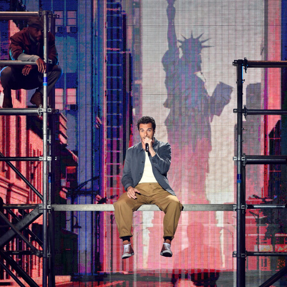 Exclusif - No Tabloids - Amir Haddad a chanté, pour la première fois sur scène, avec sa femme Lital (enceinte) - Enregistrement de l'émission "La Chanson de l'Année 2022" à Toulon, diffusée le 4 juin sur TF1. © Bruno Bebert / Bestimage