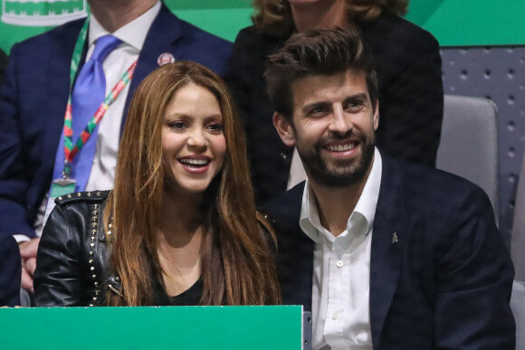 Gerard Piqué et la chanteuse Shakira officialisent leur séparation après douze ans de relation.