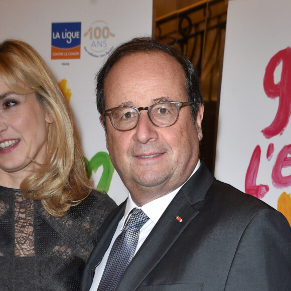 Julie Gayet et François Hollande - People au 27ème Gala de L'espoir de la lgue contre le cancer au théâtre des Champs-Elysées à Paris le 22 octobre 2019© Giancarlo Gorassini/Bestimage 