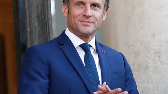 Emmanuel Macron séducteur ? "Il y avait des filles très jolies au cabinet ministériel mais..."