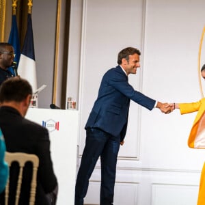 Laure Valee - Le président de la République française, Emmanuel Macron reçoit les acteurs de l'esport français à l'occasion de la TrackMania Cup au palais de l'Elysée à Paris, France, le 3 juin 2022