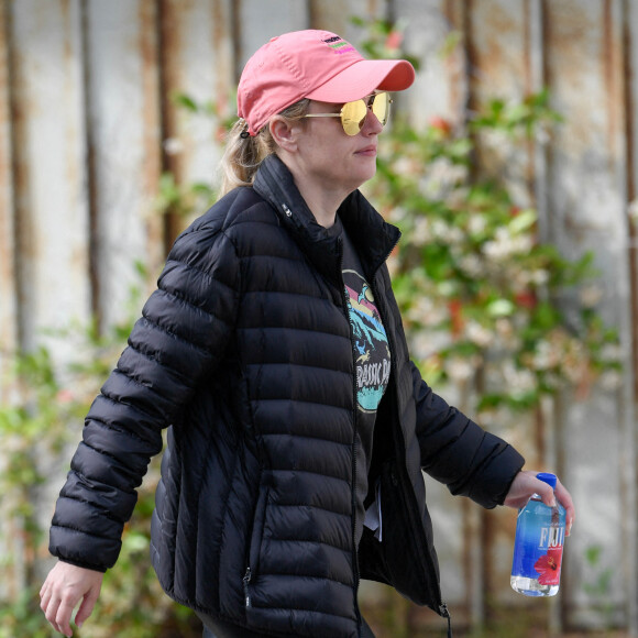 Rebel Wilson sort pour une randonnée matinale à Los Angeles, Californie, Etats-Unis, le 31 mai 2022. 
