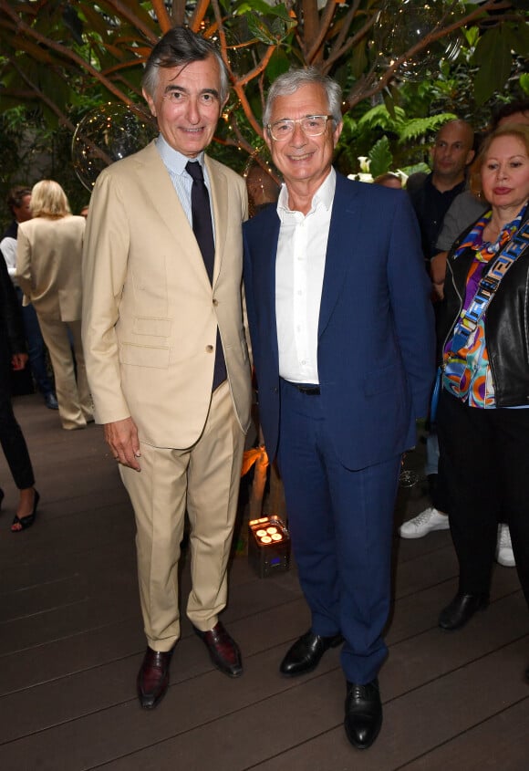 Semi Exclusif - Philippe Douste-Blazy et Claude Bartolone lors de l'anniversaire (trois ans) de l'hôtel Les Jardins du Faubourg à Paris le 9 juin 2022.