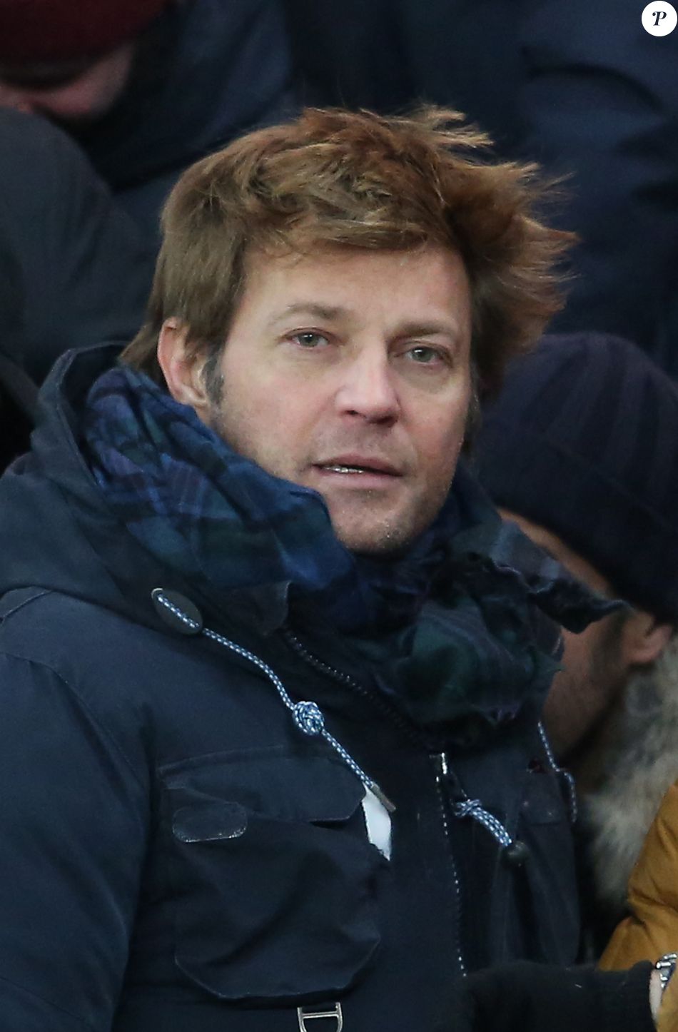 Laurent Delahousse People au match des huitièmes de finale aller de