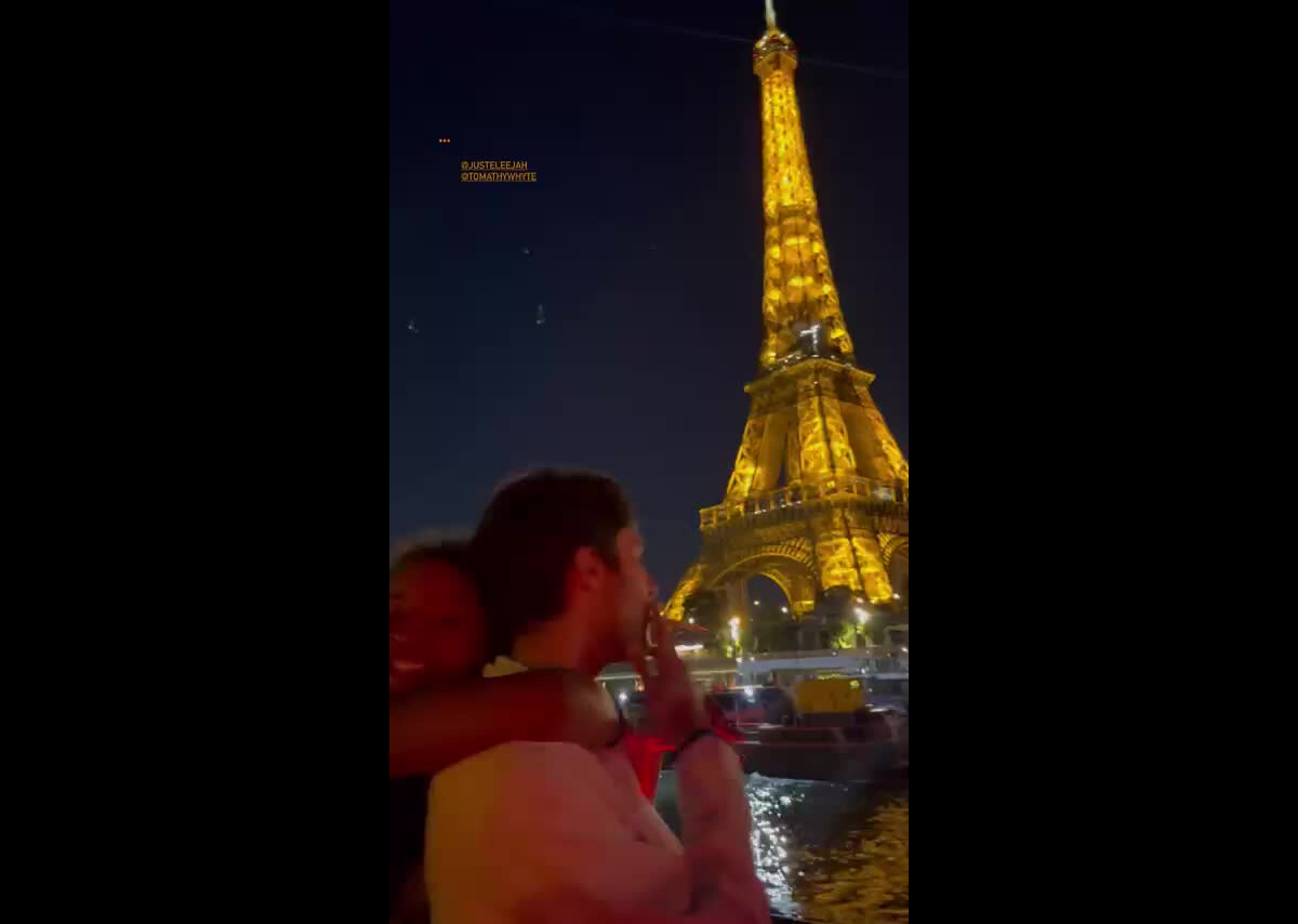 Vidéo : Jenaye Noah et son demi-frère Tomathy à Paris - Ode (Purepeople)