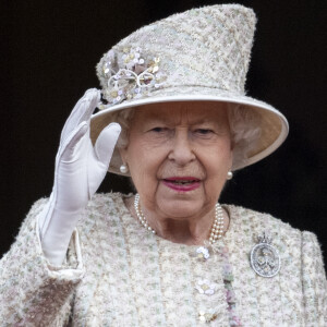 La reine Elizabeth II d'Angleterre - La famille royale au balcon du palais de Buckingham lors de la parade Trooping the Colour 2019, célébrant le 93e anniversaire de la reine Elisabeth II, Londres, le 8 juin 2019. 