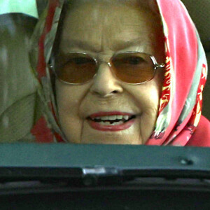 La reine Elizabeth II d'Angleterre aperçue en voiture à Sandringham, quelques jours après son 96 ème anniversaire, le 25 avril 2022.