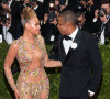 Beyoncé Knowles et son mari Jay-Z - Soirée Costume Institute Gala 2015 (Met Ball) au Metropolitan Museum célébrant l'ouverture de Chine: à travers le miroir à New York, le 4 mai 2015. 