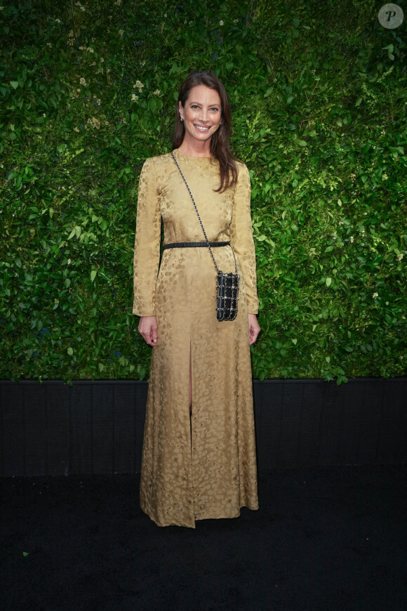 Christy Turlington au photocall du dîner Chanel lors du Festival du Film de Tribeca à New York, le 13 juin 2022. 