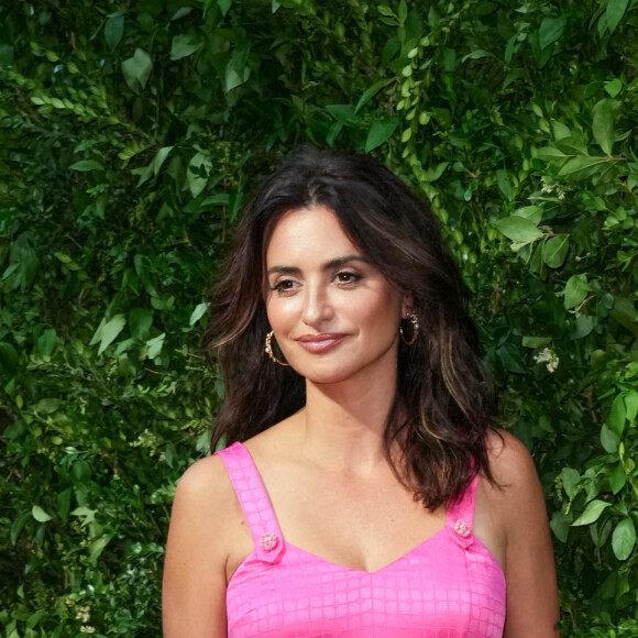 Penelope Cruz au photocall du dîner Chanel lors du Festival du Film de Tribeca à New York, le 13 juin 2022. 