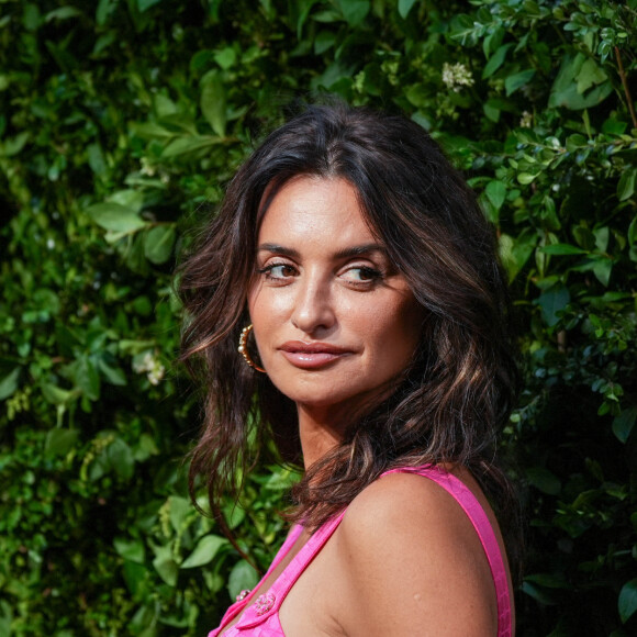 Penelope Cruz au photocall du dîner Chanel lors du Festival du Film de Tribeca à New York, le 13 juin 2022. 