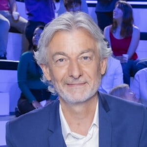 Gilles Verdez - Sur le plateau de l'émission TPMP (Touche Pas à Mon Poste) présentée en direct par C.Hanouna et diffusée sur C8 à Paris le 6 juin 2022. © Jack Tribeca / Bestimage 