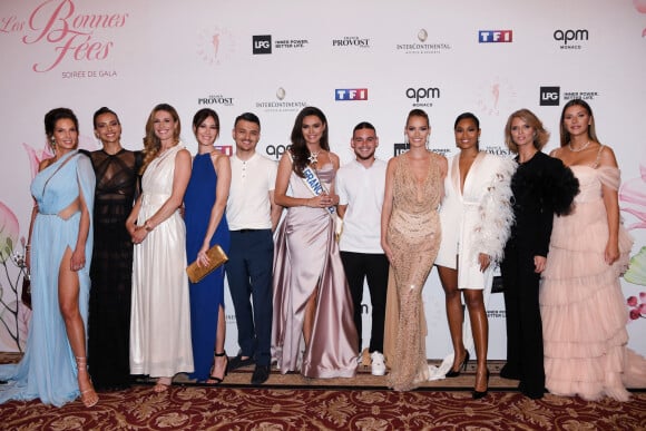 Mareva Georges, Marine Lorphelin, Sophie Thalmann, Mareva Galanter, Diane Leyre, Maëva Coucke, Clémence Botino, Sylvie Tellier, Camille Cerf lors du gala de l'association "Les bonnes fées" à l'InterContinental Paris. © Rachid Bellak / Bestimage