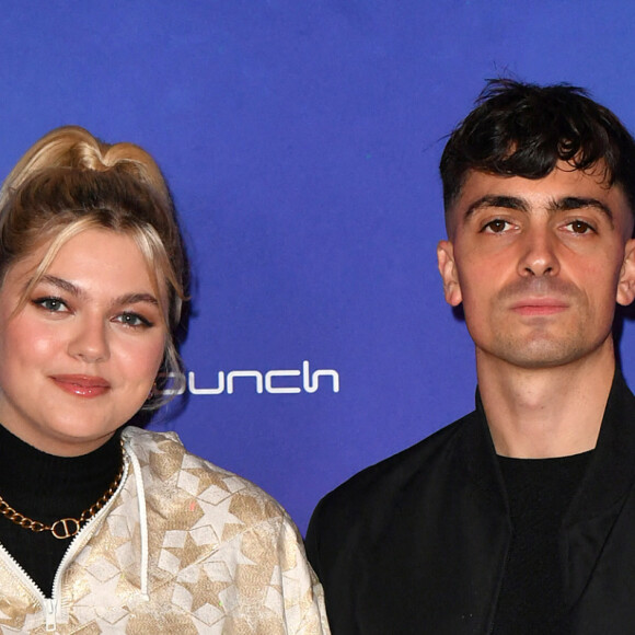 Louane et son compagnon Florian Rossi - Avant Première de " Belle " film animé japonais au Grand Rex à Paris le 6 décembre 2021 . © Veeren / Bestimage 