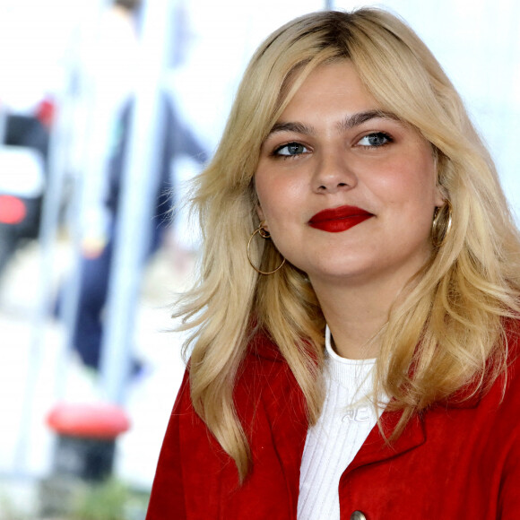 Portrait de Louane Emera le 13 octobre 2021. © Cédric Perrin / Bestimage 