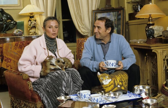 Claude Brasseur et sa femme Michèle à leur domicile. Le 29 janvier 1986 © Michel Marizy via Bestimage