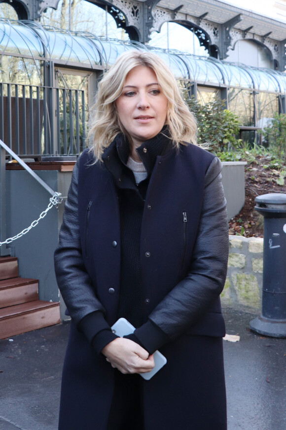 Amanda Sthers - Enregistrement de l'émission "Vivement Dimanche" au studio Gabriel à Paris. Le 17 décembre 2018.