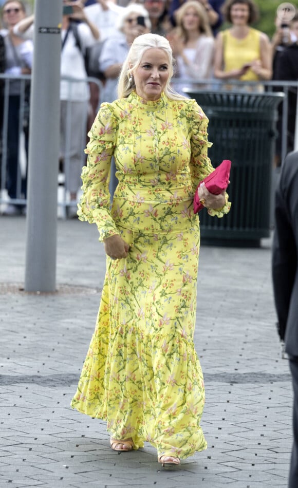 La princesse Mette Marit de Norvège - La princesse Ingrid Alexandra de Norvège fête ses 18 ans lors d'un dîner de gala offert par le gouvernement à la bibliothèque nationale de Oslo le 16 juin 2022.