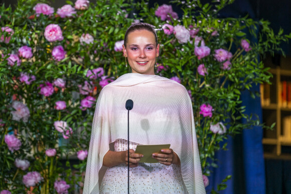 La princesse Ingrid Alexandra de Norvège fête ses 18 ans lors d'un dîner de gala offert par le gouvernement à la bibliothèque nationale de Oslo le 16 juin 2022.