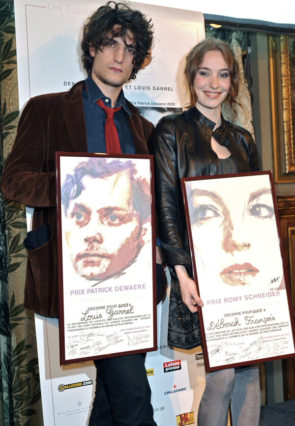 Louis Garrel et Déborah François, détenteurs des prix Patrick Dewaere et Romy Schneider en 2009