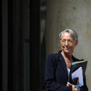 Elisabeth Borne, première ministre à la sortie du conseil des ministres, au palais de l'Elysée, à Paris, France, le 14 juin 2022. © Stéphane Lemouton/Bestimage