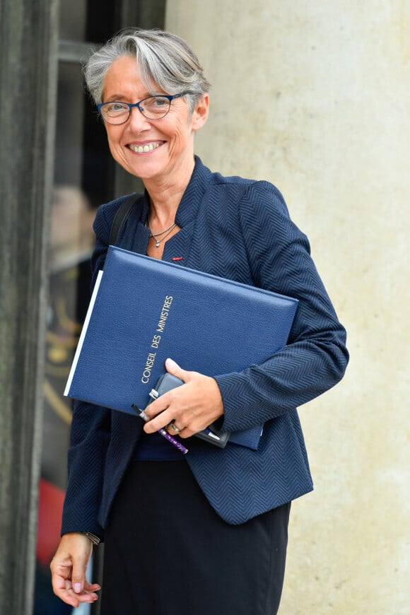 Elisabeth Borne, ministre de la Transition Ecologique chargée des transports - Premier conseil des ministres au Palais de l'Elysée à Paris le 18 mai 2017.