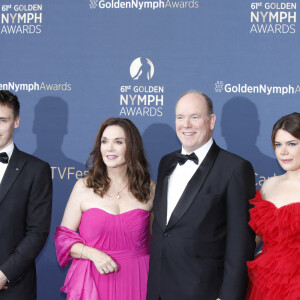 Louis Ducruet et sa femme Marie, le Prince Albert II de Monaco, Stepfanie Kramer, Camille Gottlieb et Melissa Sue Anderson - Cérémonie de clotûre du 61ème Festival de Télévision de Monte Carlo le 21 juin 2022. © Denis Guignebourg/Bestimage