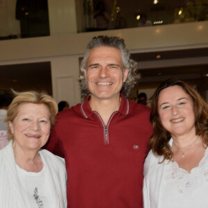 Exclusif - Elisabeth et Jean-Alexandre Bauchet-Bouhlal (propriétaire du Es Saadi Marrakech Resort) avec sa femme Caroline - Inauguration de l'institut de beauté "Maison Nawel" à Marrakech au Maroc le 17 juin 2022. Sur 800 m2 d'espace intérieur et extérieur "Maison Nawel" est le plus grand salon de beauté au Maroc. Un institut dédié à la femme avec une expertise certaine sur l'ensemble des métiers de la beauté onglerie, coiffure, bar à sourcils, SPA et soins du corps et du visage. L'institut dispose également d'un salon privé VIP ainsi qu'un espace pour enfants afin d'occuper vos petits pendant que vous êtes chouchou par nos esthéticiennes beauté. Un concept store a également été pensé pour mettre en avant des pièces uniques de jeunes créateurs de tous bords, de différentes nationalités. © Rachid Bellak/Bestimage