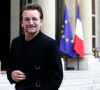Le chanteur Bono, co-fondateur de l'organisation ONE parle aux journalistes après son entretien avec le président de la République au palais de l'Elysée à Paris, le 24 juillet 2017. © Stéphane Lemouton/Bestimage 