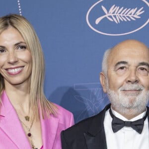 Gérard Jugnot et sa femme Patricia Campi - Photocall du dîner d'ouverture du 75ème Festival International du Film de Cannes au ... à Cannes. Le 17 mai 2022 © Borde-Jacovides-Moreau / Bestimage 