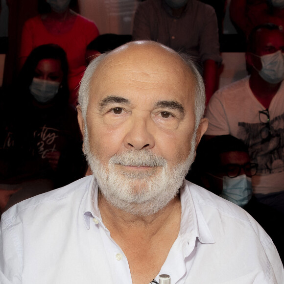 Exclusif - Gérard Jugnot - L'émission TPMP (Touche Pas à Mon Poste) présenté par C. Hanouna, diffusée en direct le 13 Septembre 2021 sur C8 avec G. Jugnot et Artus pour le film "Pourris Gatés" à Paris le 13 Septembre 2021 © Jack Tribeca / Bestimage 
