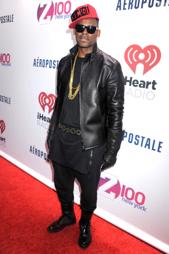 Le chanteur R.Kelly reconnu coupable de crimes sexuels - R. Kelly - Soiree "Z100's Jingle Ball 2013" au Madison Square Garden a New York. Le 13 decembre 2013. 