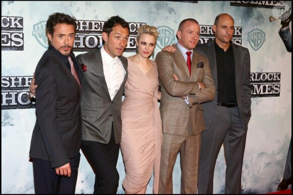 L'équipe du film Sherlock Holmes, Robert Downey Jr., Jude Law, Rachel McAdams, Guy Ritchie et Mark Strong