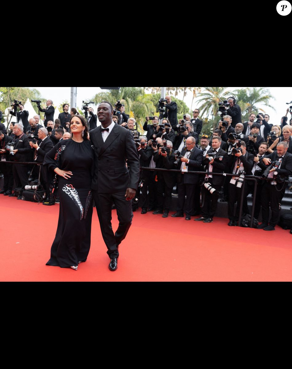 Omar Sy et sa femme Hélène - Montée des marches du film " Top Gun : Maverick " lors du 75ème Festival International du Film de Cannes. Le 18 mai 2022 © Olivier Borde / Bestimage