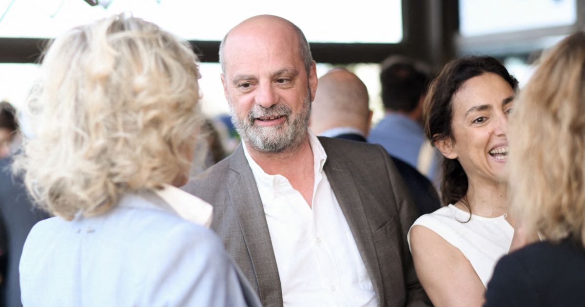 Jean-Michel Blanquer avec sa femme Anna Cabana, hilare : réapparition mondaine de l'ex-ministre après la défaite