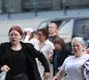 Des personnes blessées par une fusillade dans le centre commercial Fields à Copenhague (Danemark), faisant fuir la centaine de personnes qui étaient sur place.