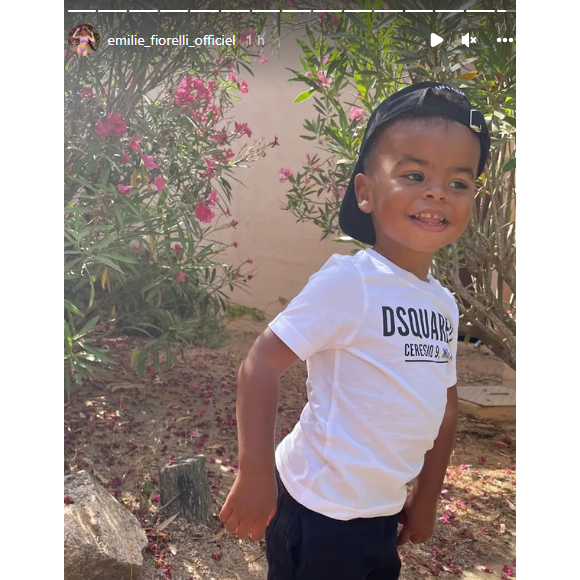 Emilie Fiorelli et son ex M'Baye Niang passent leurs vacances ensemble à Porto-Vecchio, en Cors, avec leurs deux enfants Louna (4 ans) et Farrell (2 ans) - Instagram