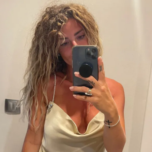 Emilie Fiorelli et son ex M'Baye Niang passent leurs vacances ensemble à Porto-Vecchio, en Cors, avec leurs deux enfants Louna (4 ans) et Farrell (2 ans) - Instagram