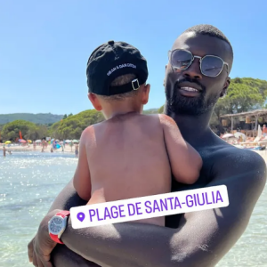 Emilie Fiorelli et son ex M'Baye Niang passent leurs vacances ensemble à Porto-Vecchio, en Cors, avec leurs deux enfants Louna (4 ans) et Farrell (2 ans) - Instagram