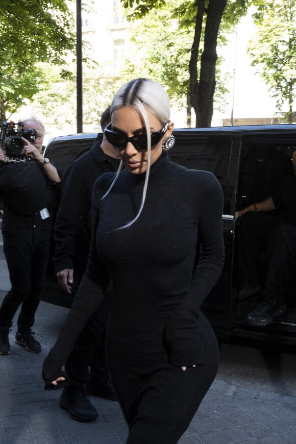 Exclusif - Kim Kardashian - Arrivées du défilé de mode Haute-Couture automne-hiver 2022-2023 "Balenciaga" à Paris. Le 6 juillet 2022 © Tiziano Da Silva-Pierre Perusseau / Bestimage