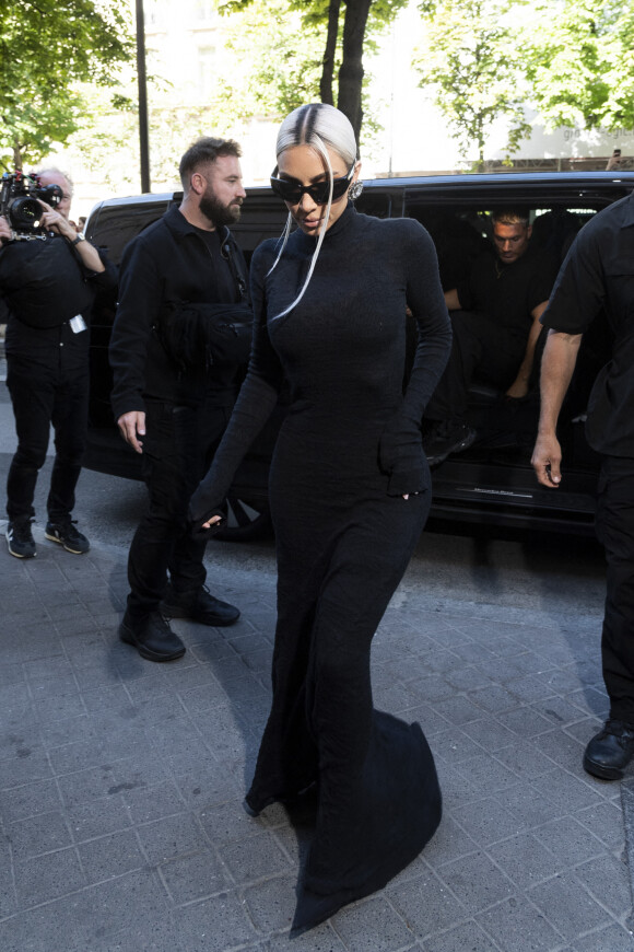 Exclusif - Kim Kardashian - Arrivées du défilé de mode Haute-Couture automne-hiver 2022-2023 "Balenciaga" à Paris. Le 6 juillet 2022 © Tiziano Da Silva-Pierre Perusseau / Bestimage