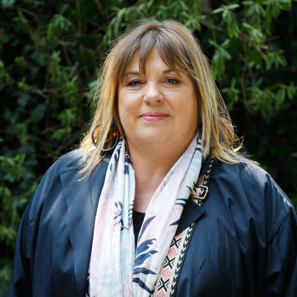 Michèle Bernier - Arrivées de l'émission "Vivement Dimanche" au studio Gabriel à Paris, France. © Christophe Clovis / Bestimage 
