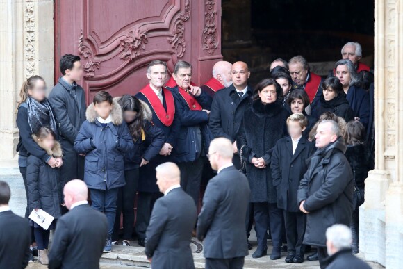 Jérôme Bocuse, Françoise Bernachon,la famille et les arrières petits-enfants - Sorties des obsèques de Paul Bocuse en la cathédrale Saint-Jean de Lyon, France, le 26 janvier 2018.