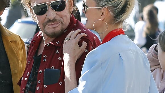 Laeticia Hallyday en deuil et dévastée : la veuve de Johnny touchée par la mort d'un proche du couple