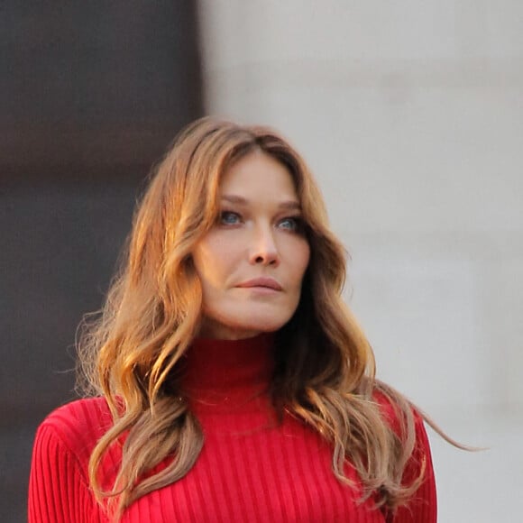 Carla Bruni-Sarkozy - Arrivées au défilé de mode Hommes printemps-été "AMI" au Sacré Coeur à Paris. Le 23 juin 2022 © Veeren-Christophe Clovis / Bestimage 